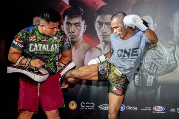 Rene Catalan at the ONE MASTERS OF FATE open workout