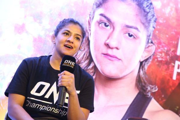 Ritu Phogat ONE KING OF THE JUNGLE open workout IMG_7012 600x400