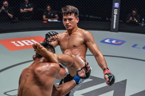 Honorio Banario defeats Shannon Wiratchai ONE KING OF THE JUNGLE AC 4894 600x399
