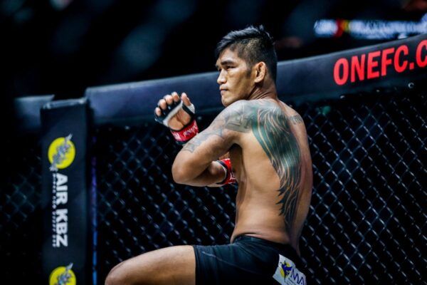 Reinier De Ridder fights Aung La N Sang at ONE: INSIDE THE MATRIX on Friday, 30 October