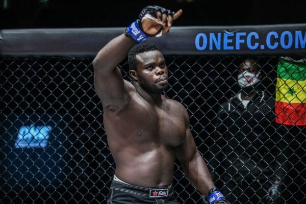 Alain Ngalani Oumar Kane ONE UNBREAKABLE III 1920X1280 24 600x400