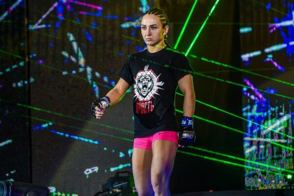 Stamp Fairtex Alyona Rassohyna UNBREAKABLE III 1920X1278 1 600x399