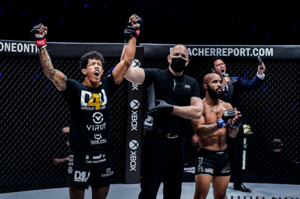 Adriano Moraes Demetrious Johnson ONE on TNT I 2 600x399