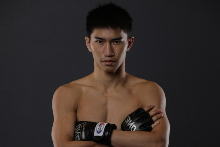 Tawanchai PK Saenchai Muaythaigym 1200X800 768x512
