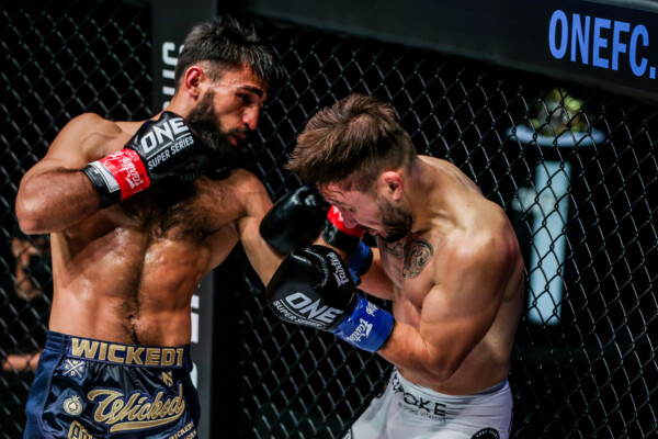 Marat Grigorian Andy Souwer 1920X1280 ONE First Strike 49.jpg 600x400