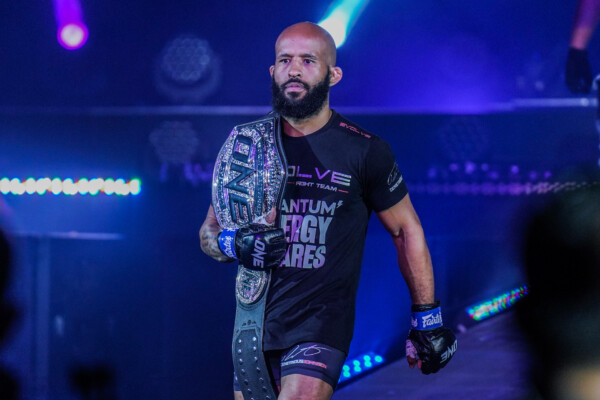 Demetrious Johnson Rodtang Jitmuangnon ONE X 1920X1280 45 600x400