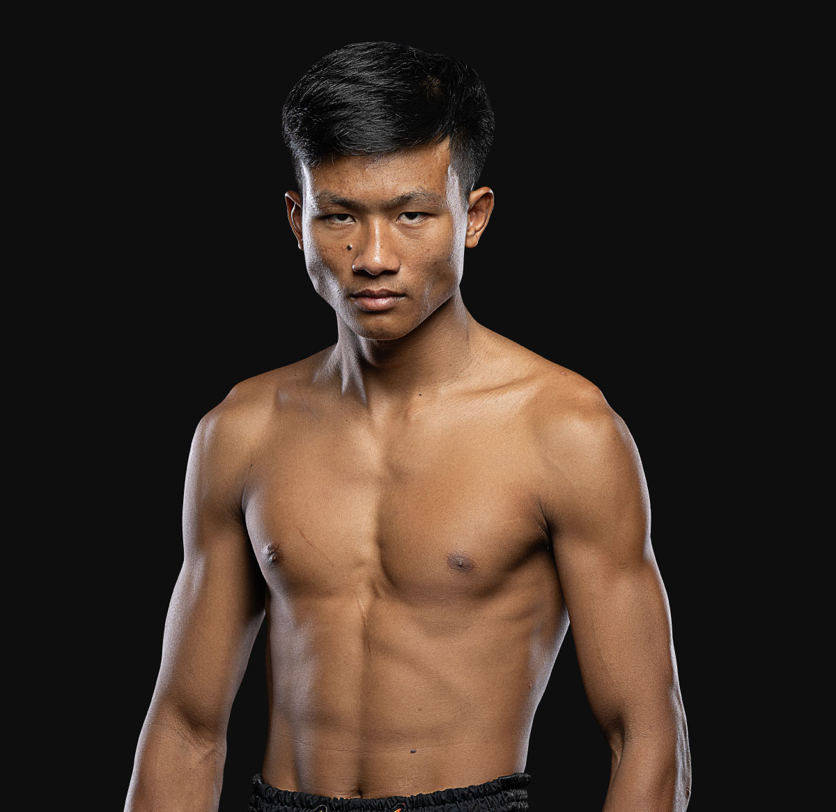 Kongkairop_Dr.Kaewonthaburi hero 1200x1165 1