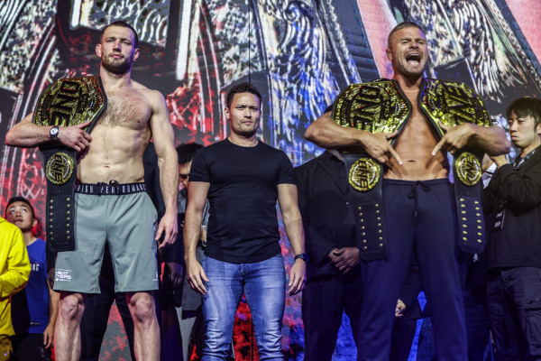 ReinierdeRidder anatolyMalykhin II Faceoff 1920X1280 scaled