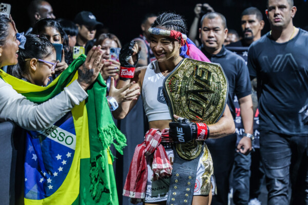 Allycia Hellen Rodrigues Cristina Morales ONE Fight Night 20 40