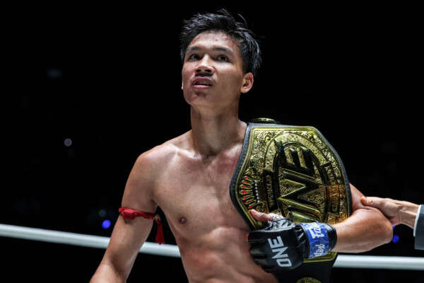 Aliff Sor Dechapan claims ONE Interim Strawweight Muay Thai World Champion at The Inner Circle 23