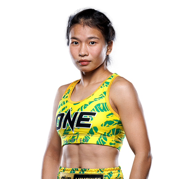 Trieu_Thi_Phuong_Thuy Hero 1200x1165