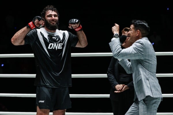 Shamil Erdogan celebrates his performance bonus at ONE Fight Night 48