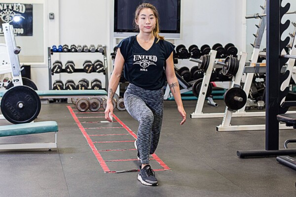 Angela Lee Jumping lunges 600x400
