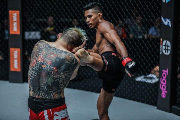 Amir Khan IMGL6166 600x400