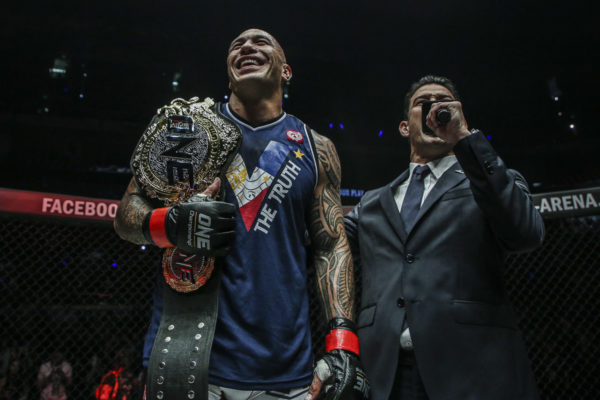 Brandon Vera DC 7293 600x400