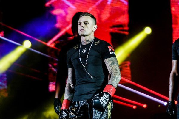 Nieky Holzken ASH_3470 600x400