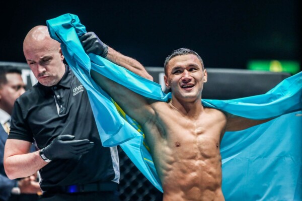 Kairat Akhmetov VID_1657 600x400