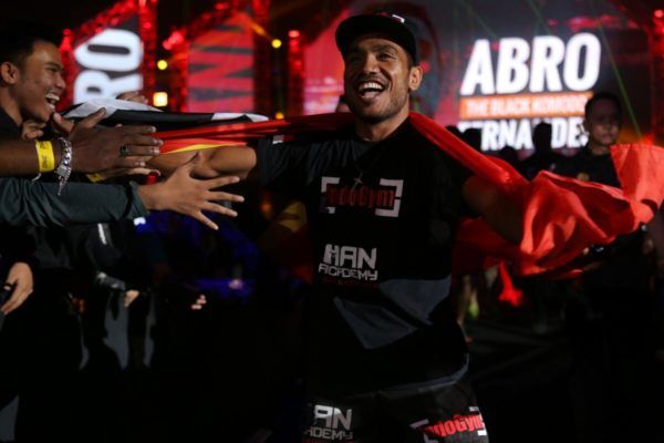 Abro Fernandes IMG_7683 600x400