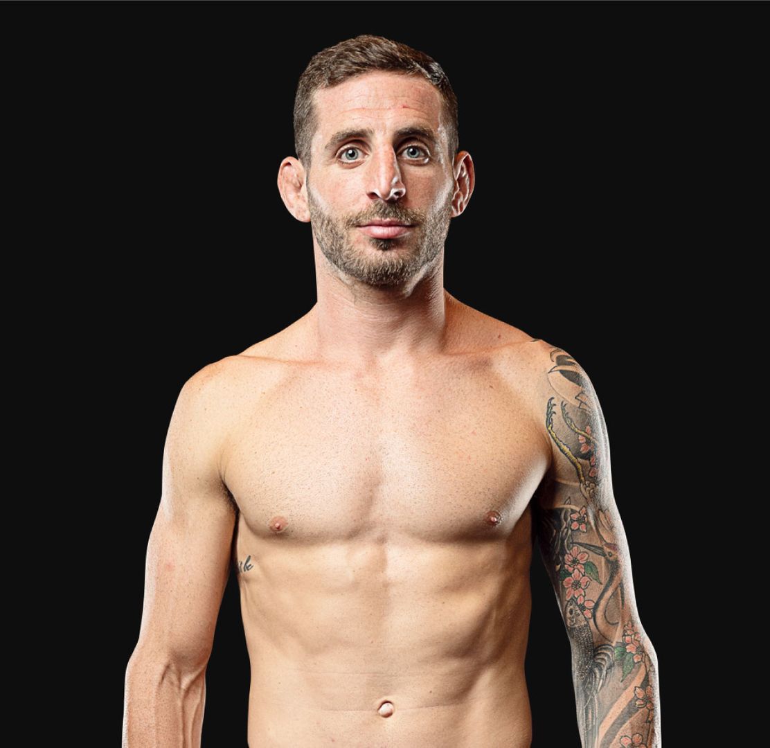 Alex_Schild hero 1200x1165 1