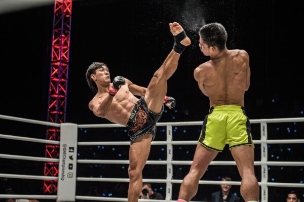 Nguyen Tran Duy Nhat defeats Azwan Che Wil at ONE IMMORTAL TRIUMPH YK 9473 600x399