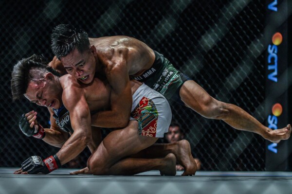 Stefer Rahardian defeats Adrian Mattheis at ONE DAWN OF VALOR DA D4X_0140 600x399