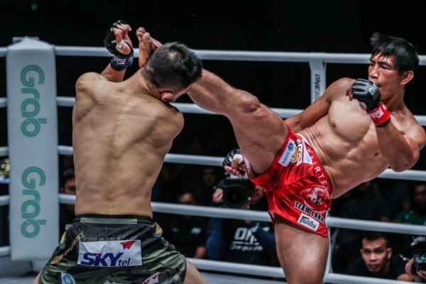 Eduard Folayang VS Amarsanaa Tsogookhuu at ONE MASTERS OF FATE DC DUX_2210 600x400