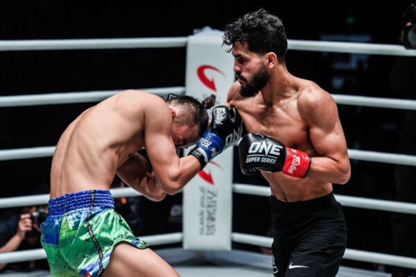 Ilias Ennahachi defeats Wang Wenfeng at ONE AGE OF DRAGONS YK 7915 600x399
