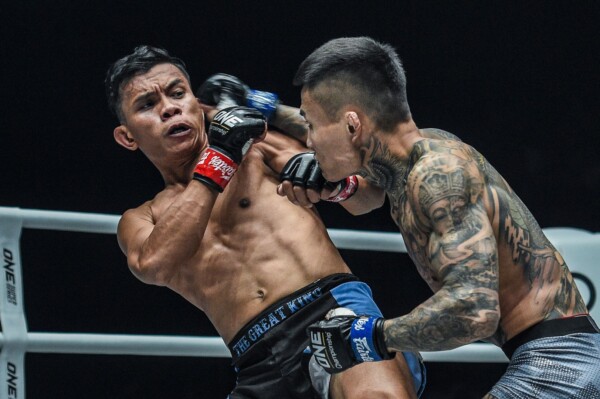 Li Kai Wen defeats Paul Lumihi at ONE MASTERS OF FATE YK4_4690 1 600x399