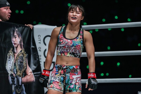 Stamp Fairtex defeats Bi Nguyen at ONE MASTERS OF FATE DC DUX_4609 600x400