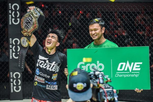 Joshua Pacio defeats Alex Silva ONE FIRE & FURY