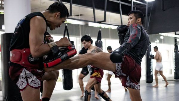 nong o muay thai evolve 1422X800 1 600x338