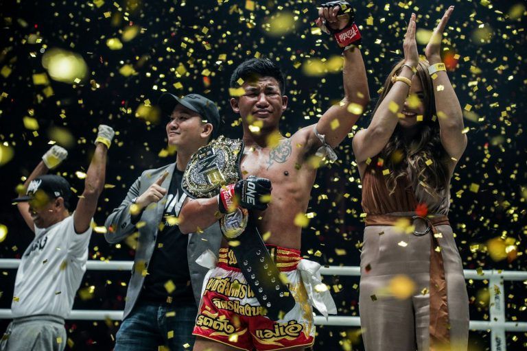 Rodtang Jitmuangnon celebrates his World Title victory