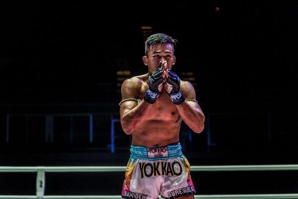 Superlek Kiatmoo9 fights Panpayak Jitmuangnon 1920X1280_2 600x400