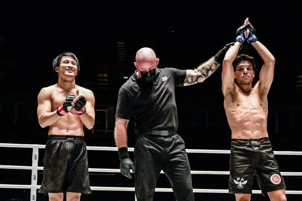 Brogan Stewart Ng Prach Buapa mixed martial arts 1920X1280 16 scaled 2 600x400