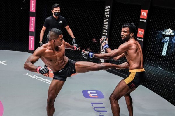 Amir Khan Rahul Raju mixed martial arts 1920X1278 7 600x400