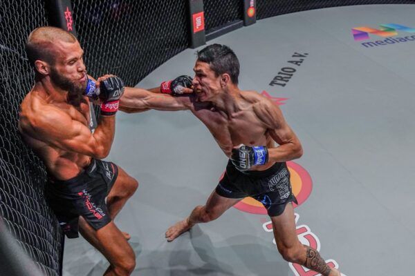 Reece McLaren Aleksi Toivonen mixed martial arts 1920X1280 1 600x400