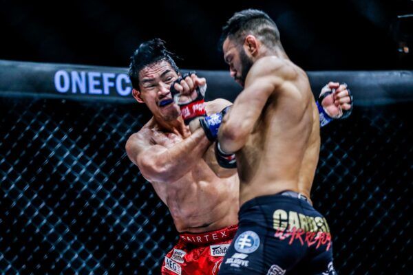 Thanh Le Eduard Folayang Inside the matrix 1920X1280 8 600x400