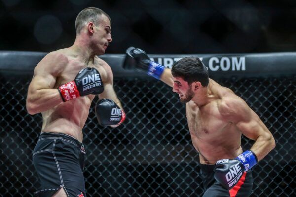 Mihajlo Kecojevic Beybulat Isaev ONE UNBREAKABLE 1920X1280 26 600x400
