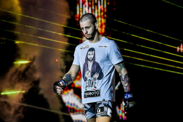 Eddie Alvarez Iuri Lapicus ONE on TNT I 1 600x400
