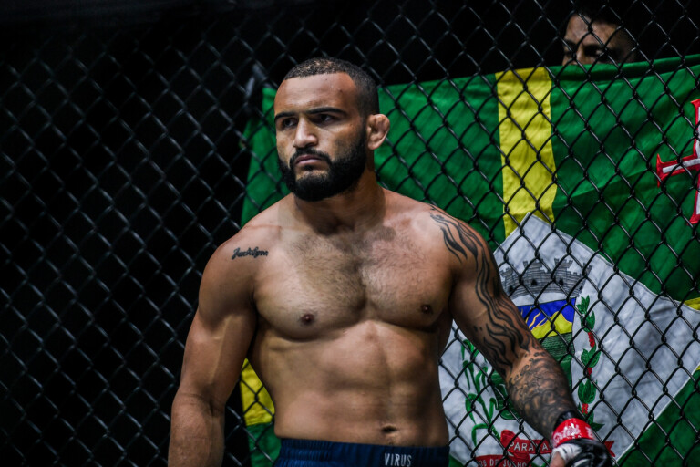 John Lineker Troy Worthen 1920X1280 ONE on TNT III 7 768x512