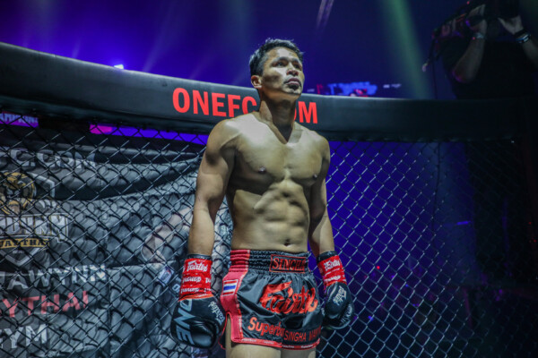 Superbon Singha Mawynn Chingiz Allazov ONE Fight Night 6 1920X1280 15
