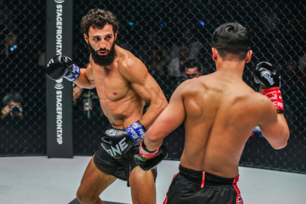 Superbon Singha Mawynn Chingiz Allazov ONE Fight Night 6 1920X1280 42 600x400