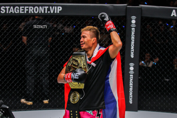 Superlek Kiatmoo9 Daniel Puertas ONE Fight Night 6 71920X1280 97 600x400