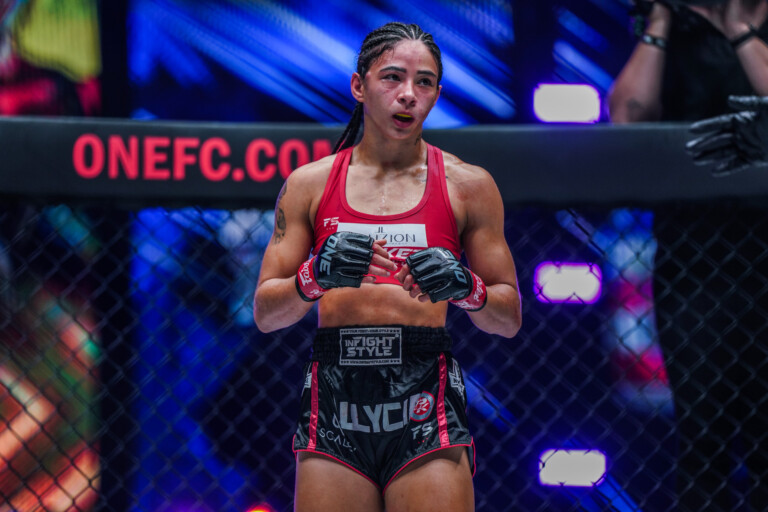Allycia Hellen Rodrigues Janet Todd ONE Fight Night 8 99