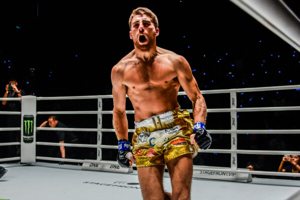 Nong O Hama Jonathan Haggerty ONE Fight Night 9 22