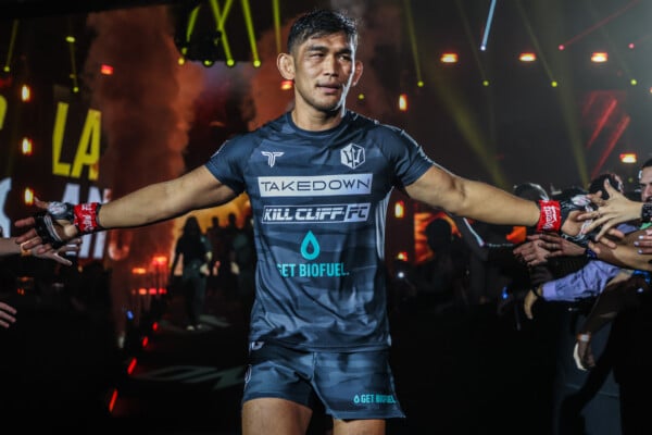 Aung La N Sang Fan Rong ONE Fight Night 10 6