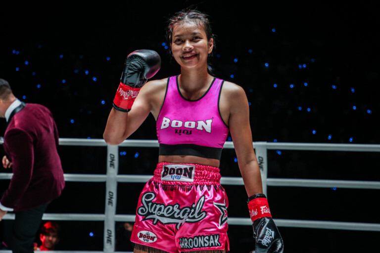 Anna Jaroonsak Lara Fernandez ONE Fight Night 13 89