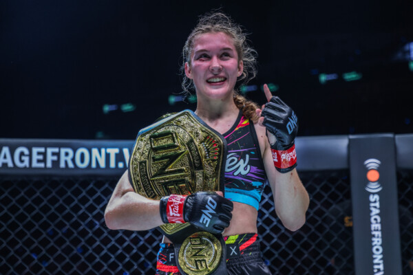 Smilla Sundell Allycia Hellen Rodrigues ONE Fight Night 14 22 scaled