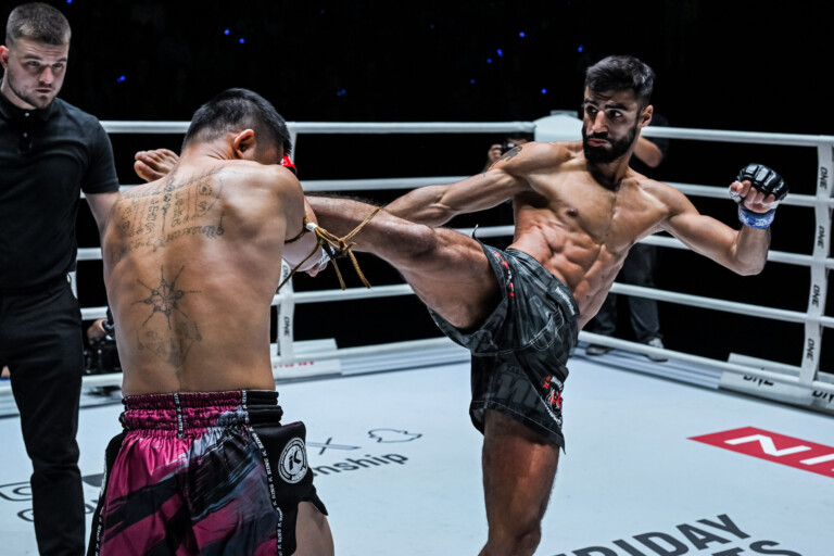 Abdallah Ondash lands a high kick on Chokpreecha at ONE Friday Fights 70