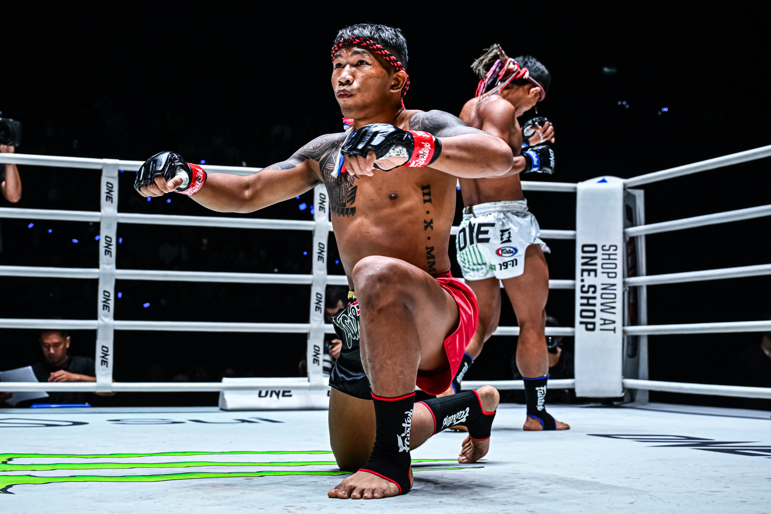 Samingdam NF Looksuan Sonrak Fairtex ONE Friday Fights 119 15 scaled